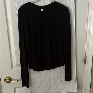 NWOT Lululemon Black rib Long-Sleeve Henley Top - Women